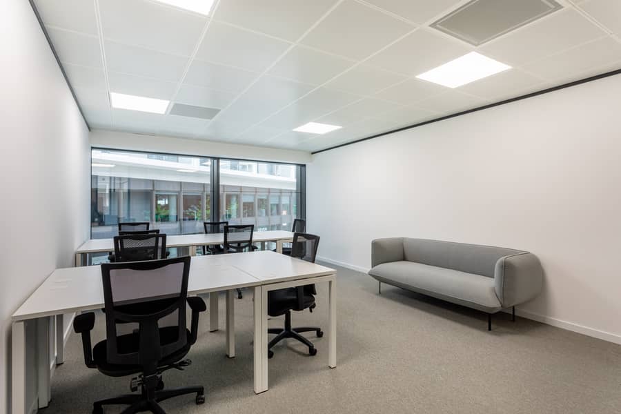 2 Spaces Finsbury Park 5875 London UK Large Office 2. jpg