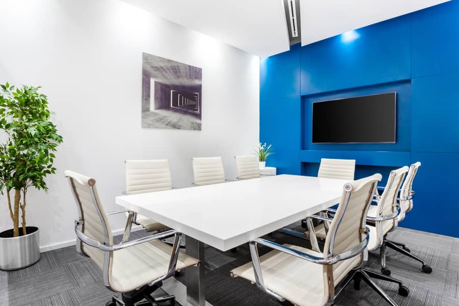 5 Regus_AJMAN_UAE_Corniche_MeetingRoom. jpg