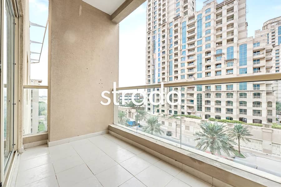 Chiller Free | Fully Renovated | Vacant - Image 30