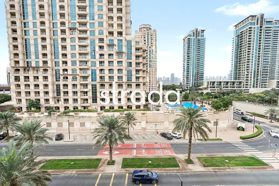 Chiller Free | Fully Renovated | Vacant - Image 31