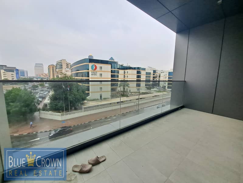 DAZZLING BRIGHT!!SPECIOUS 2BHK WITH BALCONY