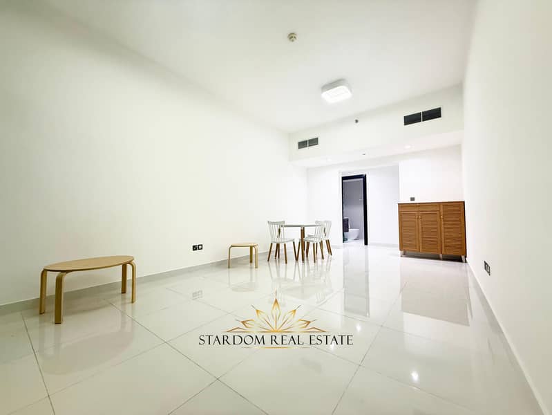 2 BR | CLOSED KTCHEN | VACANT