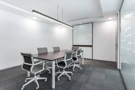 Office for Rent in Dafan Al Nakheel, Ras Al Khaimah - Regus_Julphar Tower RAK_5380_UAE_LargeMeeting. jpg Office for Rent in Dafan Al Nakheel, Ras Al Khaimah - Regus_Julphar Tower RAK_5380_UAE_LargeMeeting. jpg