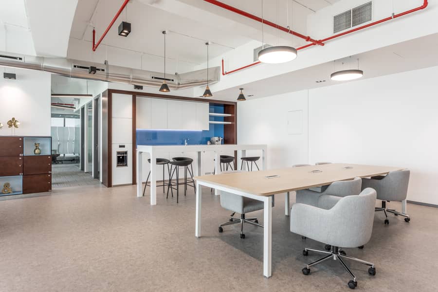 7 Regus_Julphar Tower RAK_5380_UAE_Kitchen. jpg