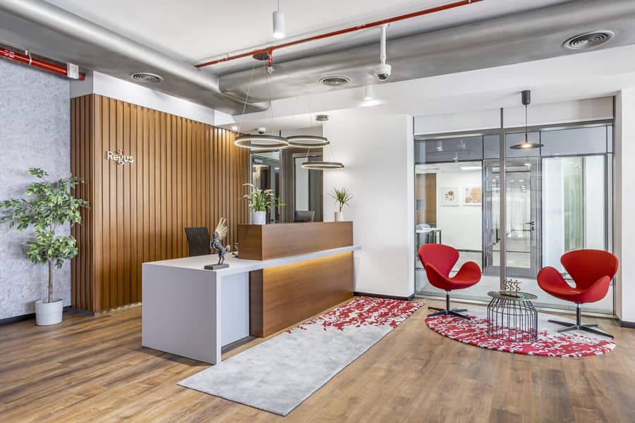 4 Regus_MarinaGate_5663_Dubai_UnitedArabEmirates_Reception1_Without People. jpg