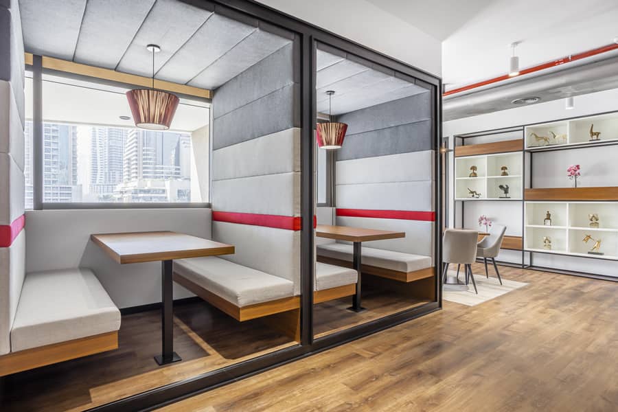 5 Regus_MarinaGate_5663_Dubai_UnitedArabEmirates_Booths_Without People. jpg