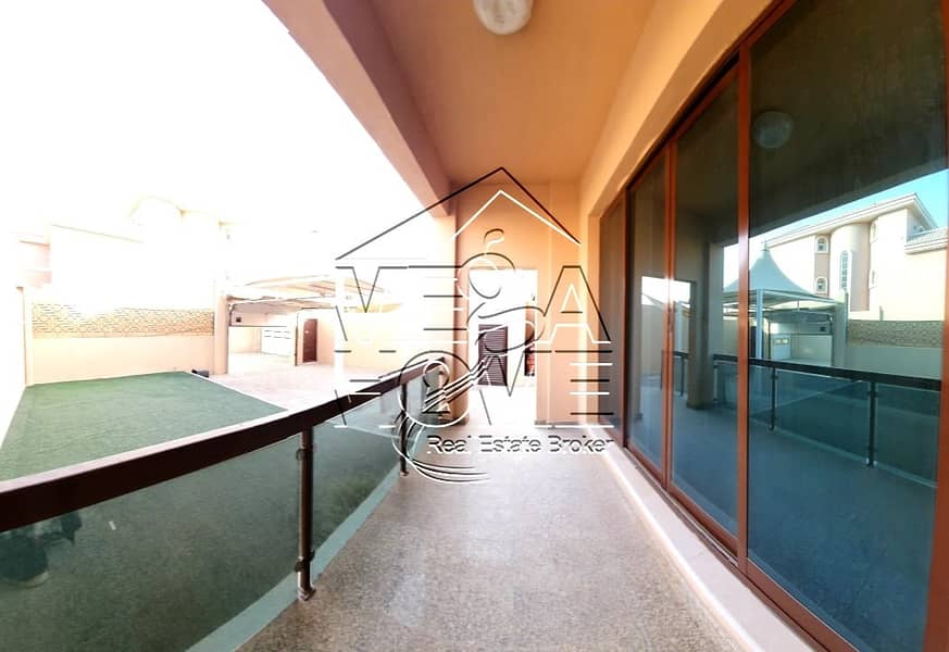 GORGEOUS  6 MASTER BEDROOM VILLA IN COMPOUND W/PRIVATE ENTRANCE