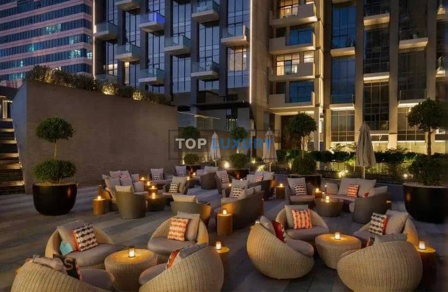 MOVE IN READY | PRIME LOCATION | MODERN LAYOUT - Image 9