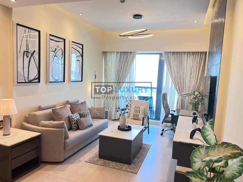 MODERN LAYOUT | PRIME LOCATION | READY TO MOVE IN