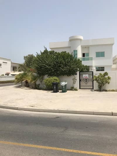4 Bedroom Villa for Rent in Umm Suqeim, Dubai - 4 Bedroom + Maids Room with Private Pool Available for Rent 4 Bedroom Villa for Rent in Umm Suqeim, Dubai - 4 Bedroom + Maids Room with Private Pool Available for Rent