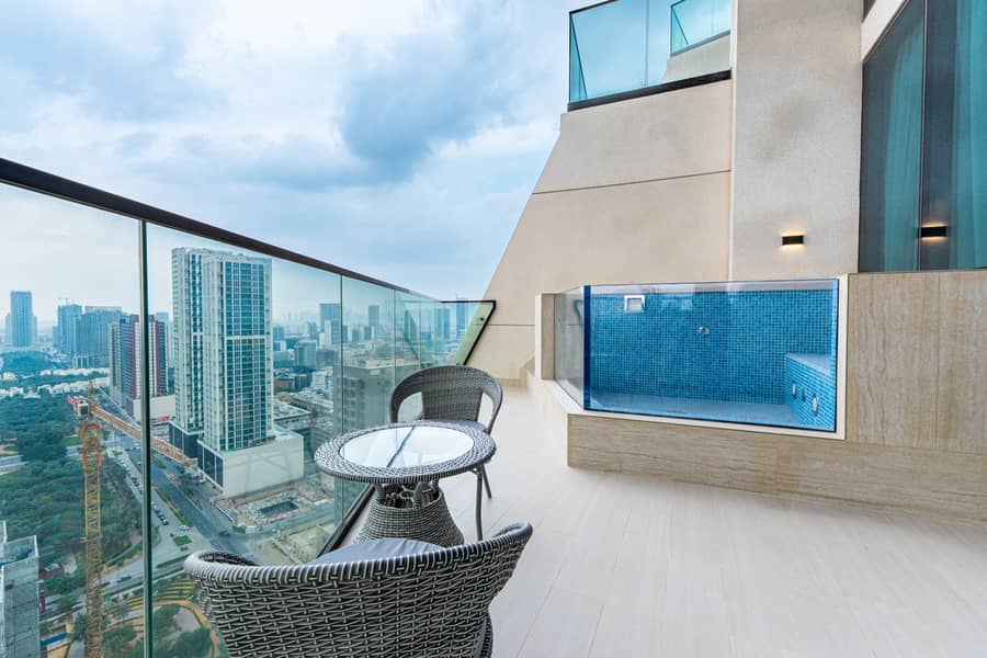 2 Balcony 2. jpg