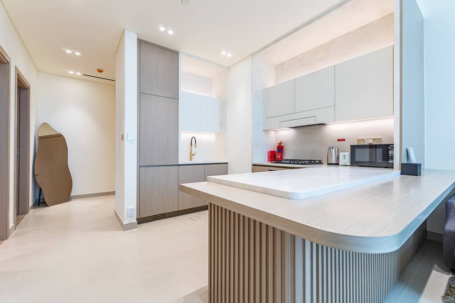 7 Kitchen 1. jpg
