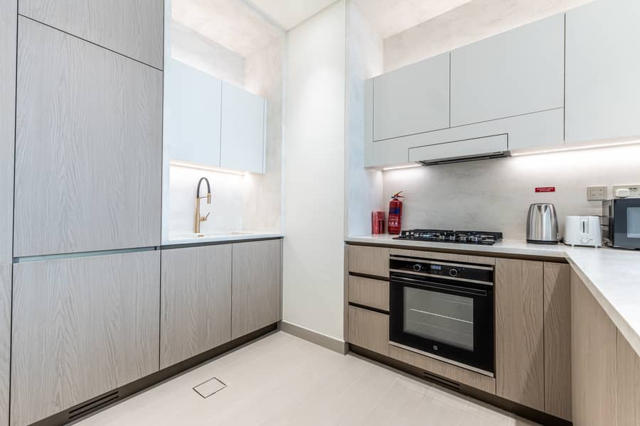 9 Kitchen 3. jpg