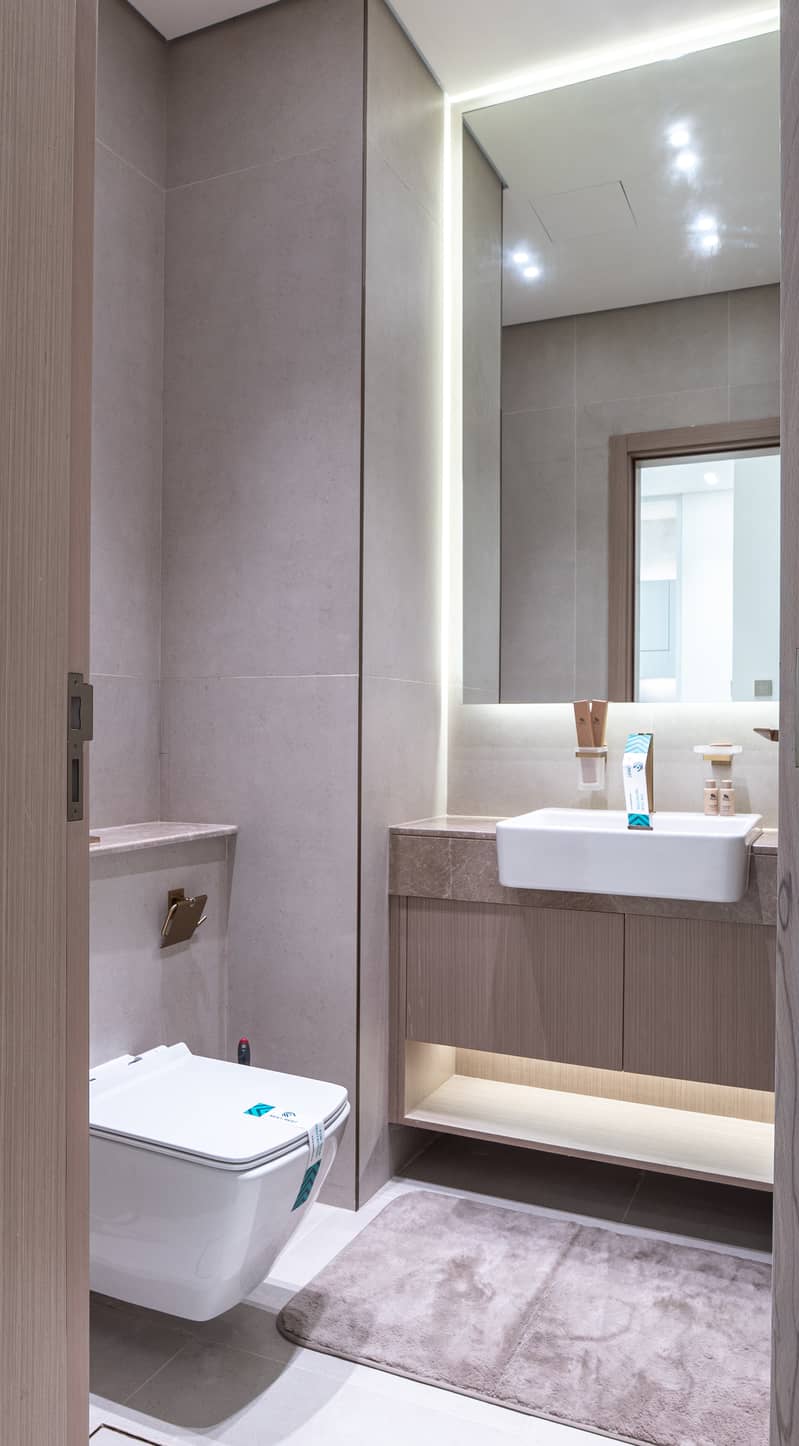 13 Washroom 4. jpg