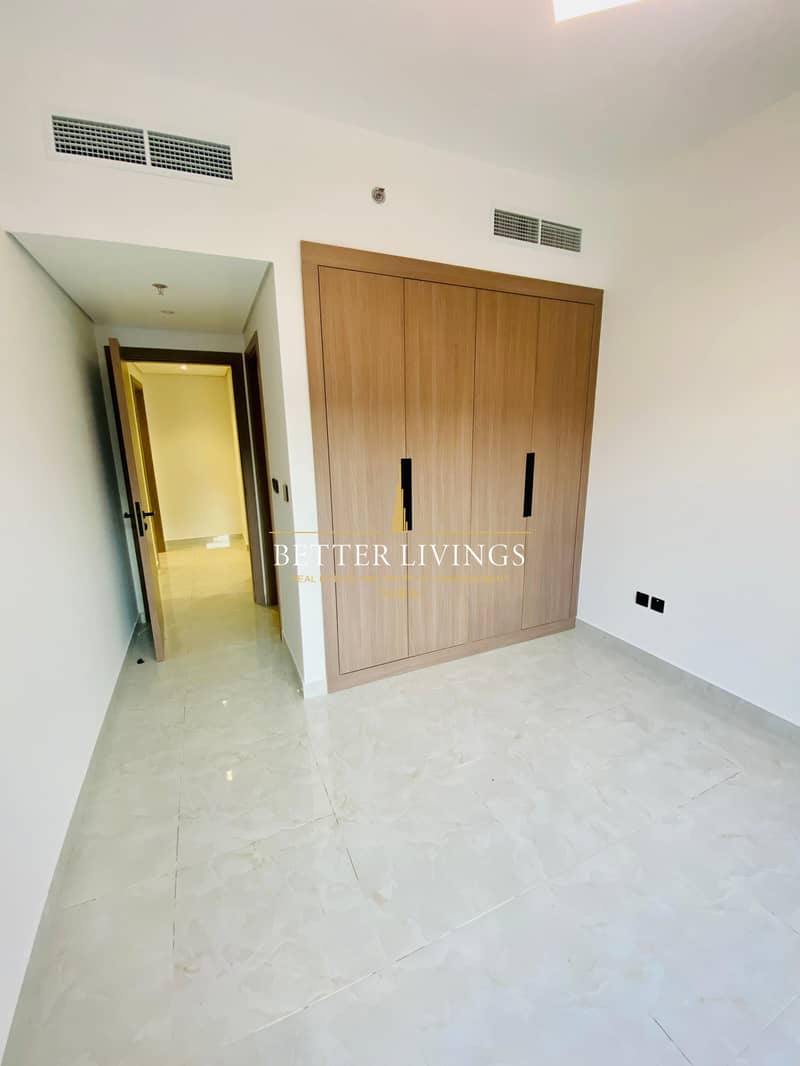 Ready To Move-In | Marvelous 2 Bed | Maid's Room | 4 Cheques | Premium Quality | Book Now! - Image 5