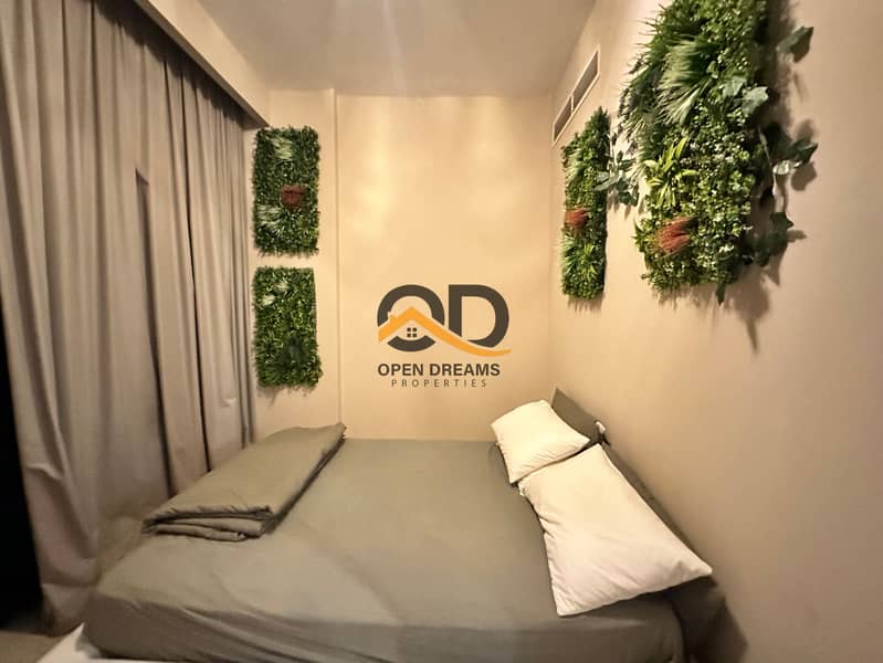 Fully Furnished // Corner Unit // Spacious Layout