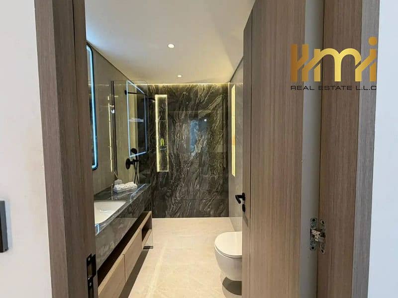 Waterfront Living | High Roi | Best Deal - Image 9