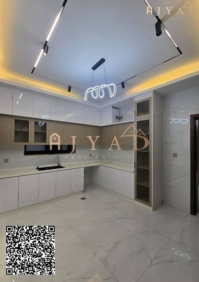 5 AYV22 (15). png