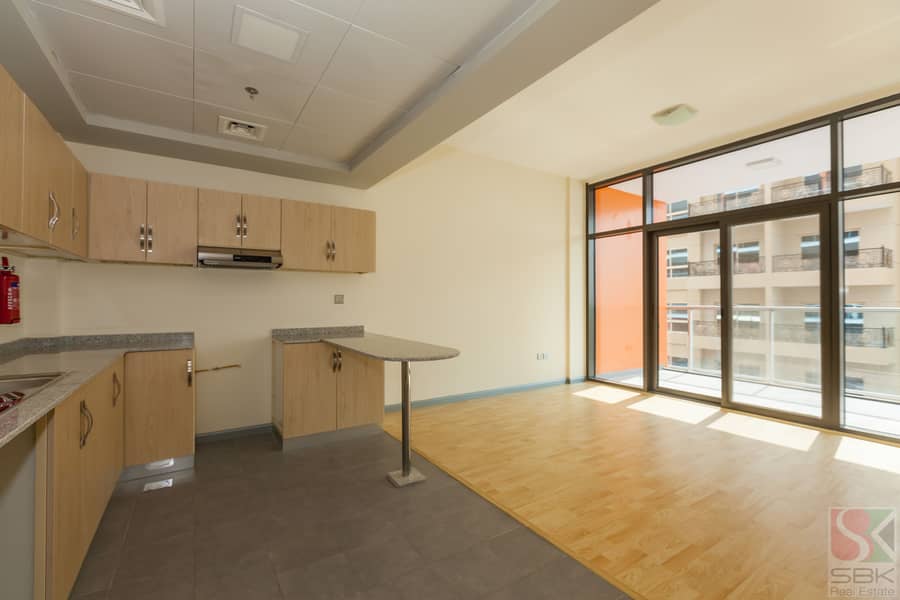 4 Binghatti Room 706-2. JPG