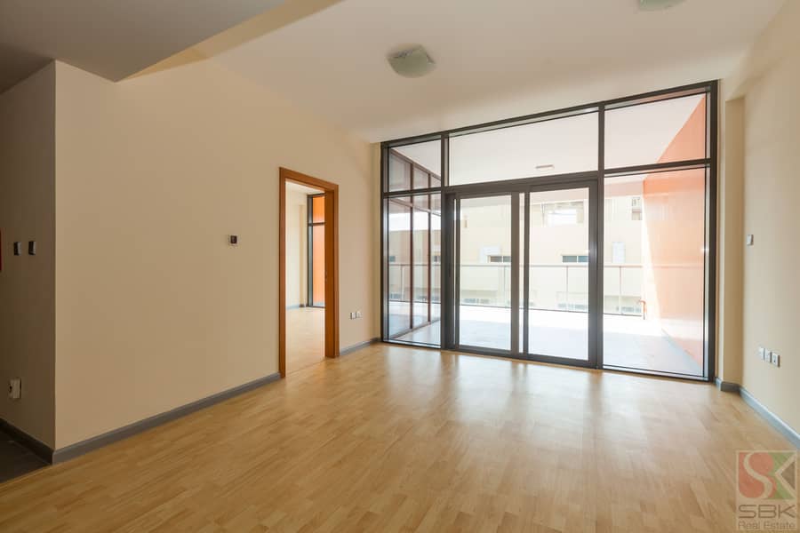 6 Binghatti Room 908 (19). JPG