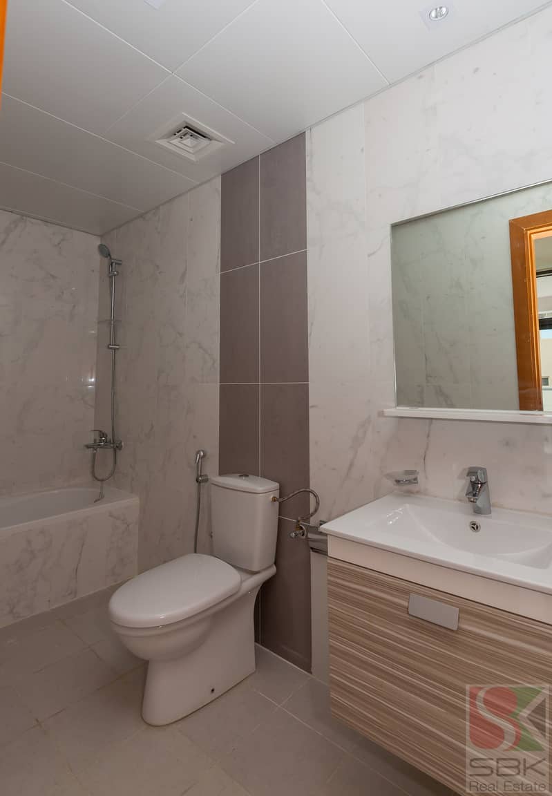 13 Binghatti Room 908 (11). JPG