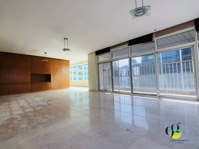 Spacious and Well maintained 3 BHK with maid room Spacious and Well maintained 3 BHK with maid room