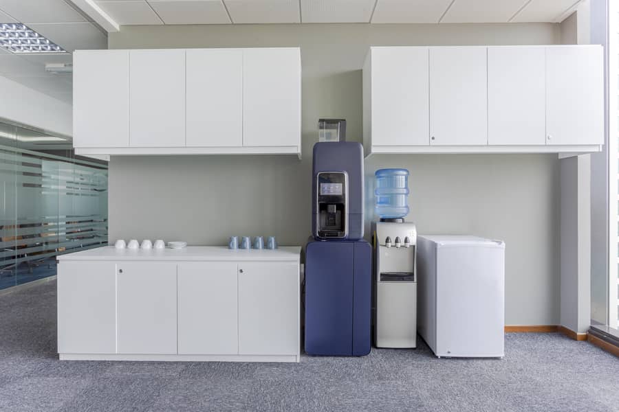 7 Regus_RegusTamouhTower_AbuDhabi_UAE_Kitchen. jpg