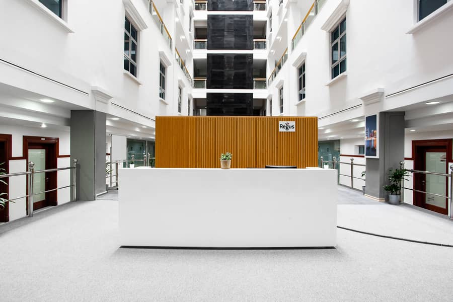 4 UAE ABU DHABI, Al Bateen C6 Regus Standard (4737) Reception. jpg