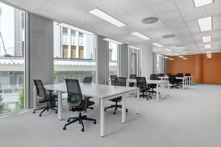 Office para en Alquiler en Downtown Dubai, Dubai - Signature Szervita Square 5134 Budapest Hungary Large Office. jpg