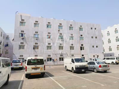 40 Rooms Available | AED 450 Per Person | 6 Person Capacity 40 Rooms Available | AED 450 Per Person | 6 Person Capacity