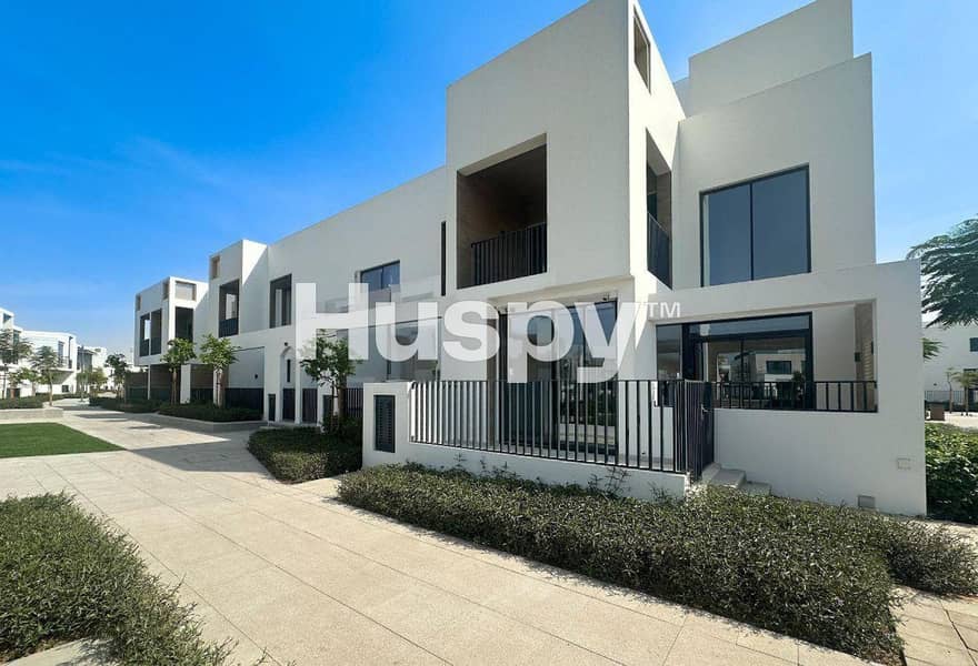 Exclusive | Pool View | Corner Unit