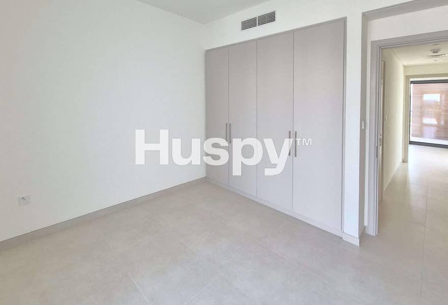 Exclusive | Pool View | Corner Unit