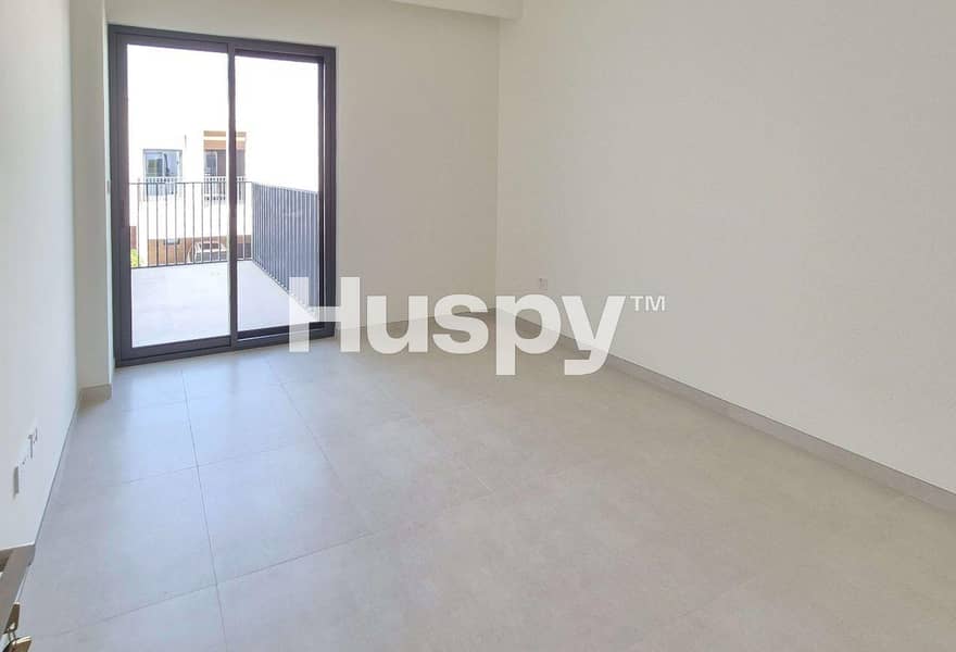 Exclusive | Pool View | Corner Unit - Image 6