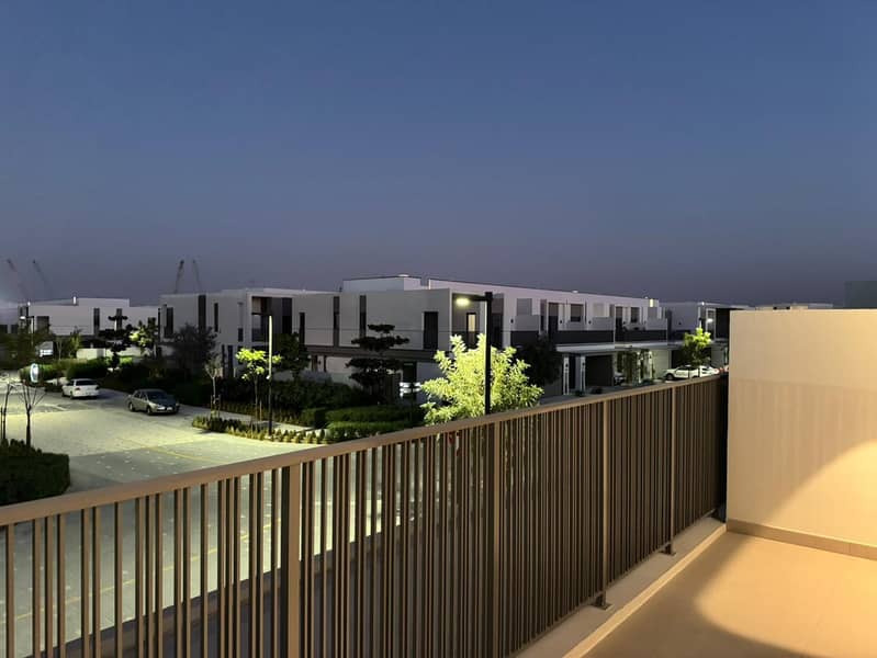 RENT 3 BEDROOM SINGLE ROW TILAL AL GHAF AURA 3