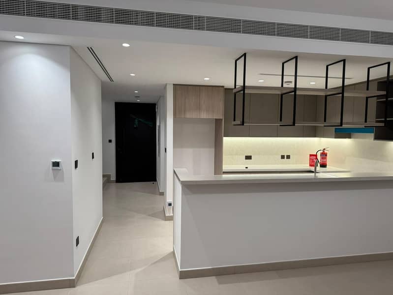 RENT 3 BEDROOM SINGLE ROW TILAL AL GHAF AURA 3 - Image 16