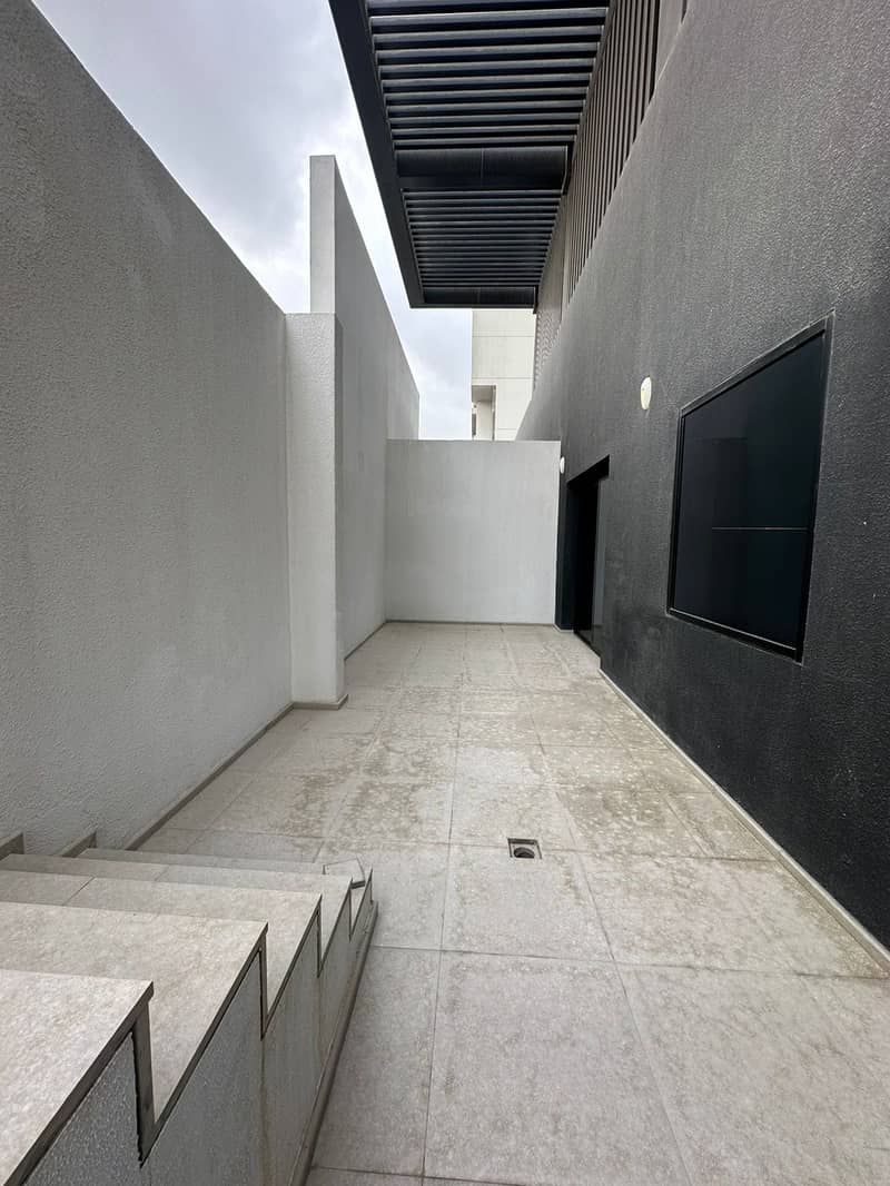 18 Private Pool Passage. jpeg