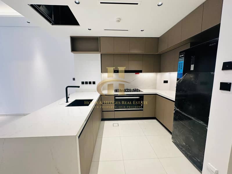 Corner Unit | Converted into 3BR+Maid | Vacant - Image 2