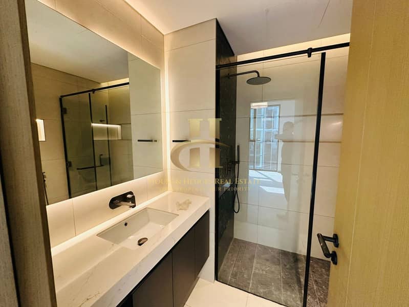 Corner Unit | Converted into 3BR+Maid | Vacant - Image 7