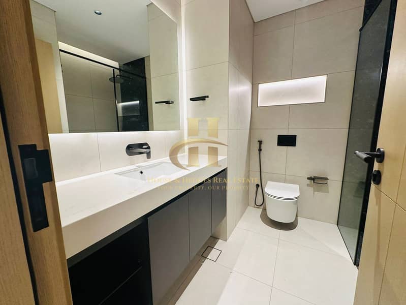 2BHK+Maid | High Floor | Pool View - Image 8