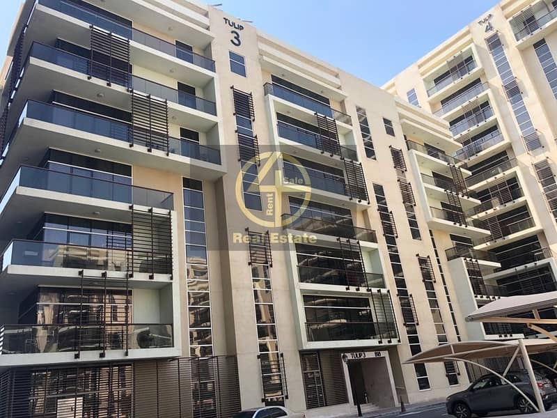 Luxury & Modern Full Facilities 2 BR + Maid's Luxury & Modern Full Facilities 2 BR + Maid's