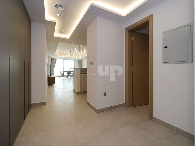 Furnished 1BR with Large Guest Suite | Jumeirah Island View - Image 1