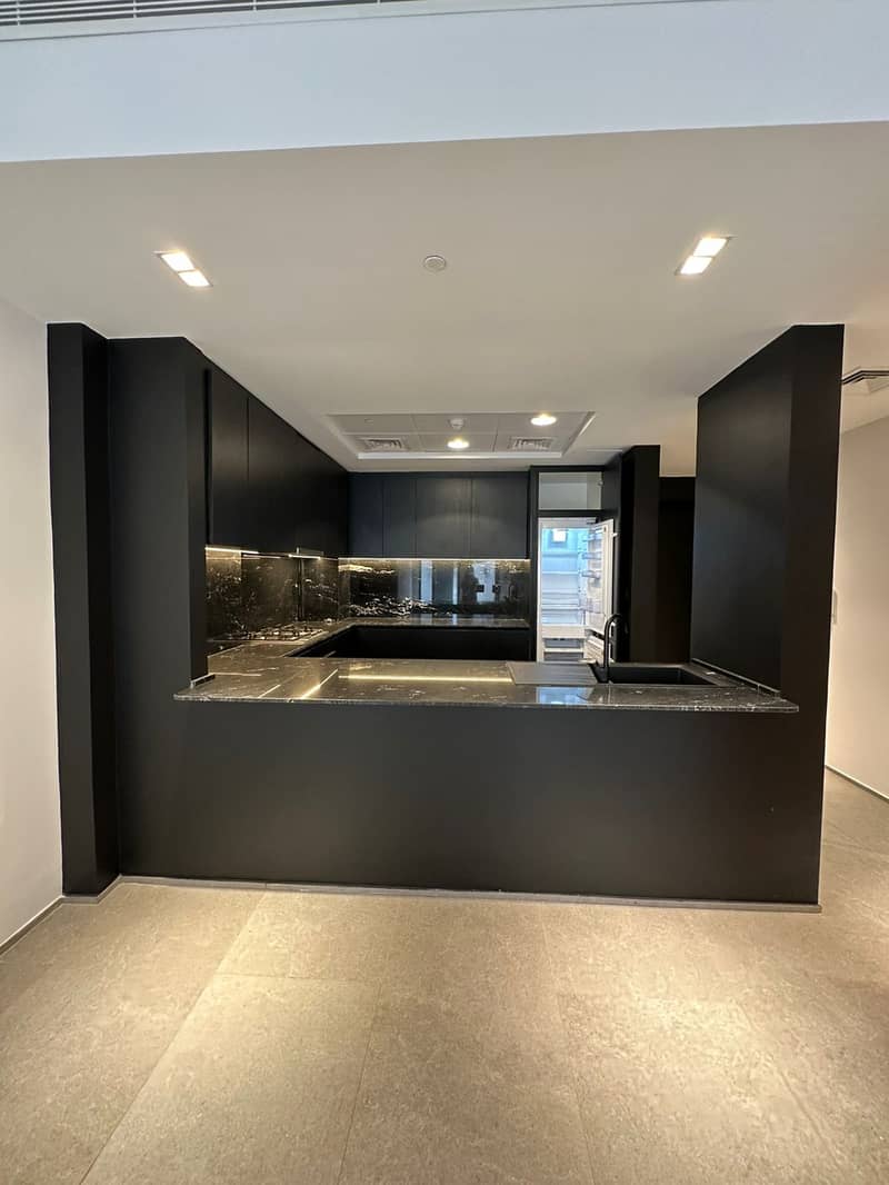 9 Kitchen 1. jpeg