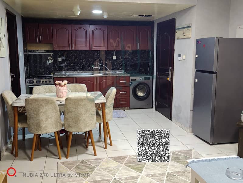 4 d99e23fc-b4b3-4596-abb7-51f5c5ecd848. jpg