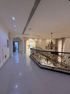 فیلا في المزهر 1،المزهر 6 غرف 300000 درهم - 13786829