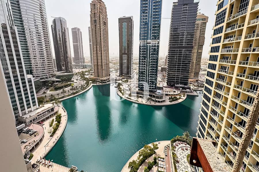 Rare Corner Duplex | Double Height Windows | Loft - Image 2