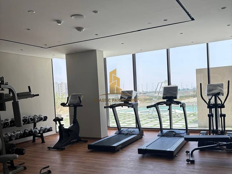 Spacious Living | Corner Unit | Amenities View - Image 8