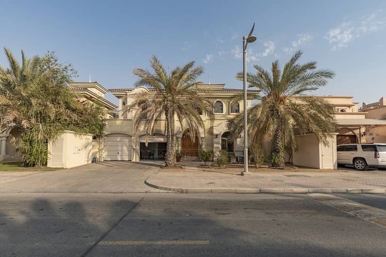 Best Priced | Spacious 5 Bed Villa | Palm Jumeirah