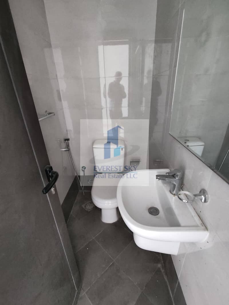 4 1766500838465. jpg