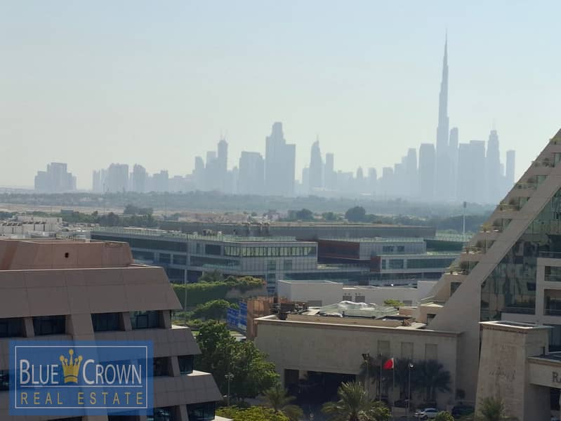 Near Metro,Mall:Europian Choice:Luxurious:Spacious:All Aminities