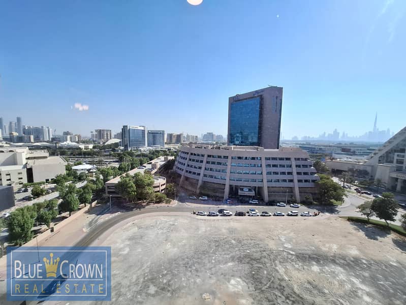 Near Metro,Mall:Europian Choice:Luxurious:Spacious:All Aminities - Image 13